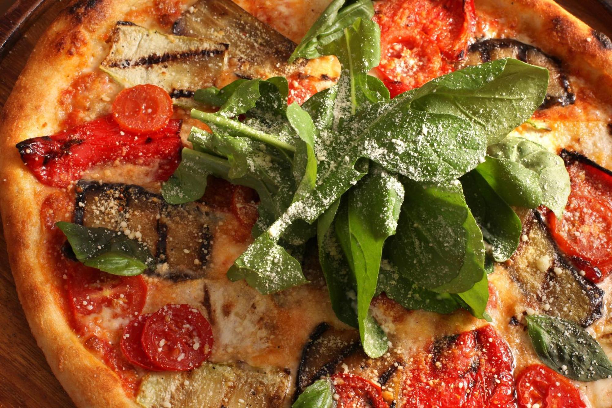 Bentley Hotel Bosphorus - Special Class Istanbul Exterior foto Pizza with arugula